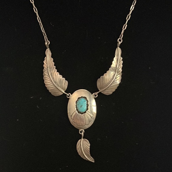 NATIVE AMERICAN SIGNED STERLING TURQUOISE NAVAJO NECKLACE SHADOWBOX old pawn - Picture 1 of 5